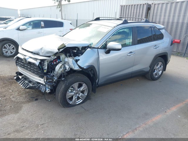 Toyota Rav4 Xle 2025 2T3W1RFV7SW428869 Image 2