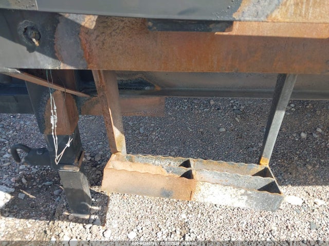 5WWGF4028T6043212 Delco Flatbed