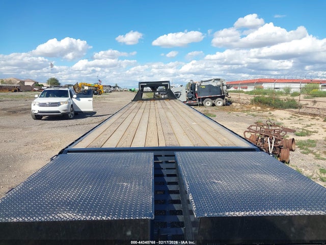 5WWGF4028T6043212 Delco Flatbed