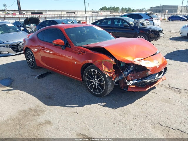 2017 TOYOTA 86 JF1ZNAA11H8703468