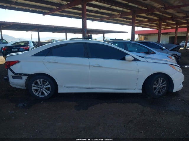 Hyundai SONATA GLS 2014 5NPEB4AC5EH861717 Image 13