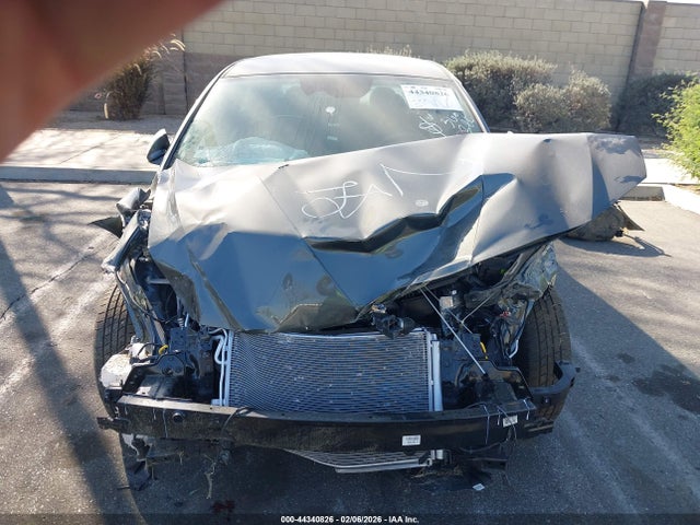KMHLL4DG8TU115716 Hyundai ELANTRA SE