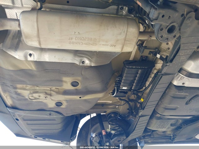 KMHLL4DG8TU115716 Hyundai ELANTRA SE