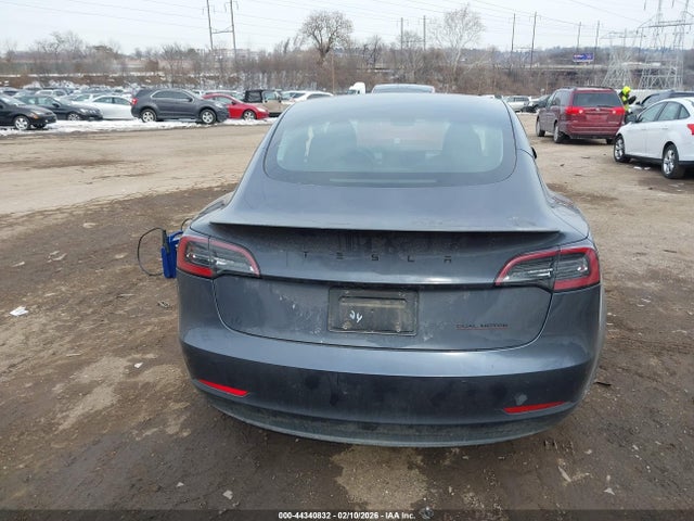 Продаж на аукціоні авто 2023 Tesla Model 3 Rear-wheel Drive, vin: 5YJ3E1EA8PF555621, номер лоту: 44340832