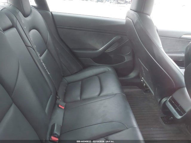 Продаж на аукціоні авто 2023 Tesla Model 3 Rear-wheel Drive, vin: 5YJ3E1EA8PF555621, номер лоту: 44340832