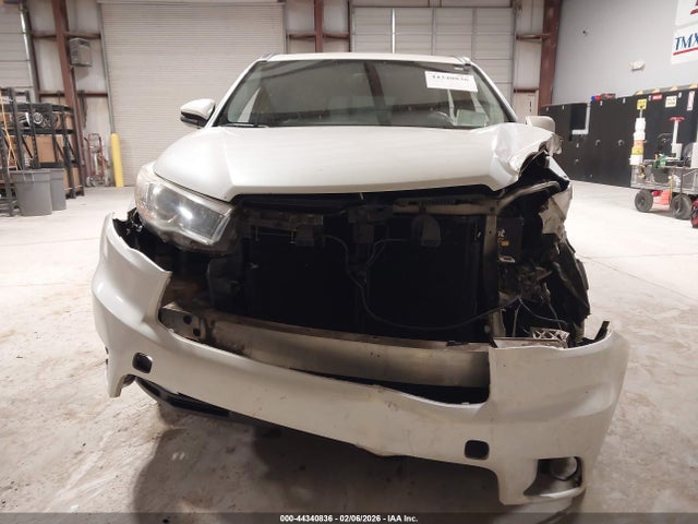 Toyota Highlander Limited V6 2014 5TDYKRFH2ES033035 Image 12