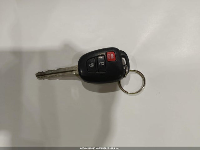Toyota RAV4 LE 2016 2T3BFREVXGW503377 Image 11