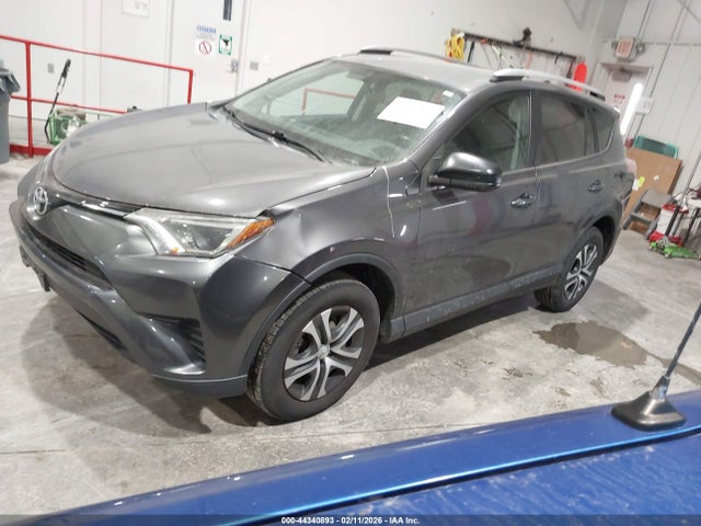Toyota RAV4 LE 2016 2T3BFREVXGW503377 Image 2