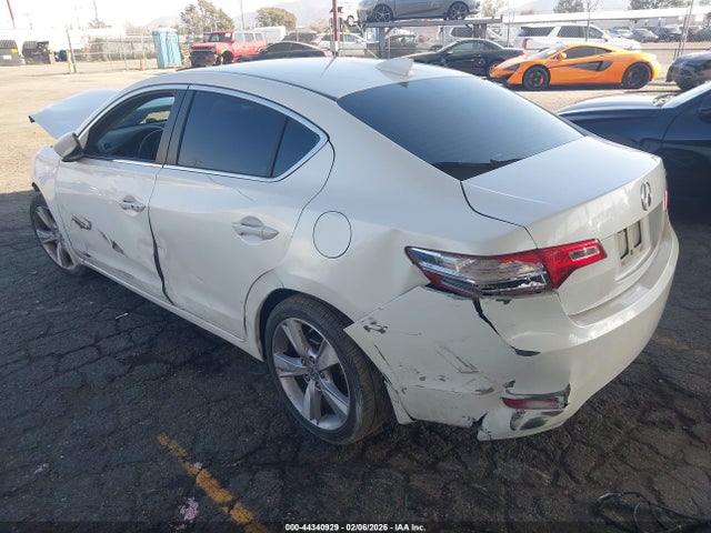 2013 Acura Ilx 2.0l მანქანა იყიდება აუქციონზე, vin: 19VDE1F55DE017426, აუქციონის ნომერი: 44340929