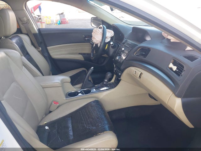 2013 Acura Ilx 2.0l მანქანა იყიდება აუქციონზე, vin: 19VDE1F55DE017426, აუქციონის ნომერი: 44340929