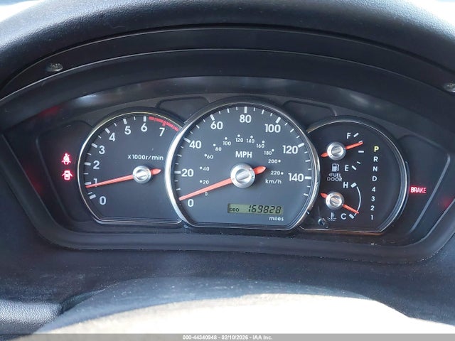 2011 MITSUBISHI ENDEAVOR 4A4JN3AS4BE006051 Photo 6