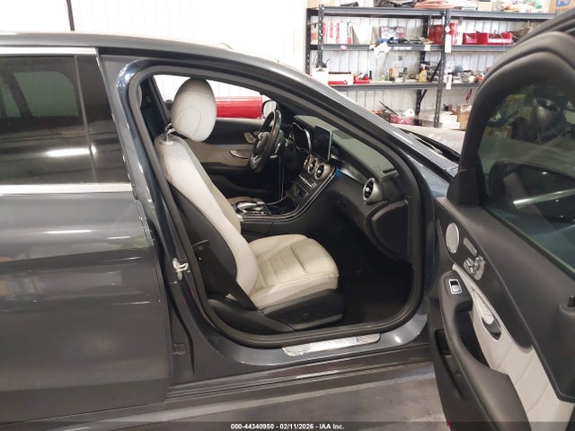 Aukcja sprzedaży 2015 Mercedes-benz C 300 Sport 4matic, vin: 55SWF4KB0FU019705, numer aukcji: 44340950