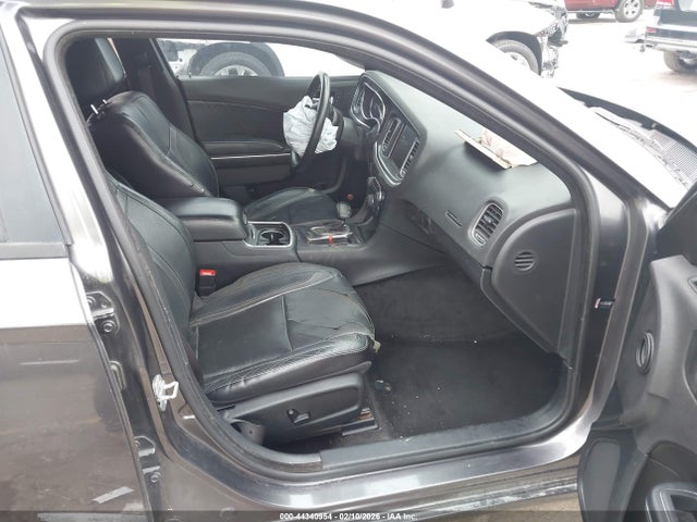 Продаж на аукціоні авто 2015 Dodge Charger Sxt, vin: 2C3CDXHG0FH841174, номер лоту: 44340954