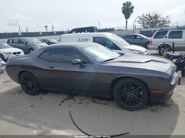 Dodge Challenger Sxt 2017 2C3CDZAG3HH600038 Image 13
