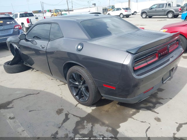 Dodge Challenger Sxt 2017 2C3CDZAG3HH600038 Image 3