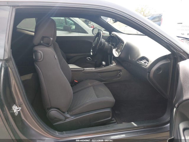 Dodge Challenger Sxt 2017 2C3CDZAG3HH600038 Image 5