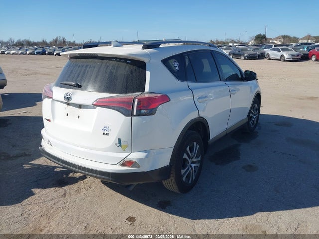 2018 TOYOTA RAV4 JTMZFREV9JJ737787 Photo 3