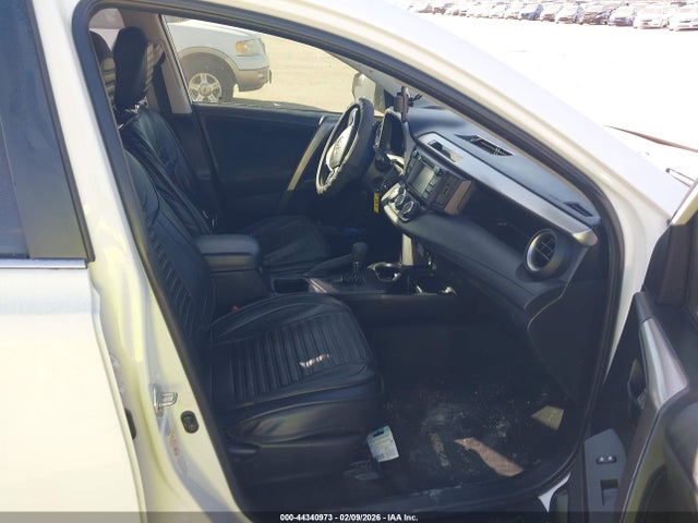 2018 TOYOTA RAV4 JTMZFREV9JJ737787 Photo 4