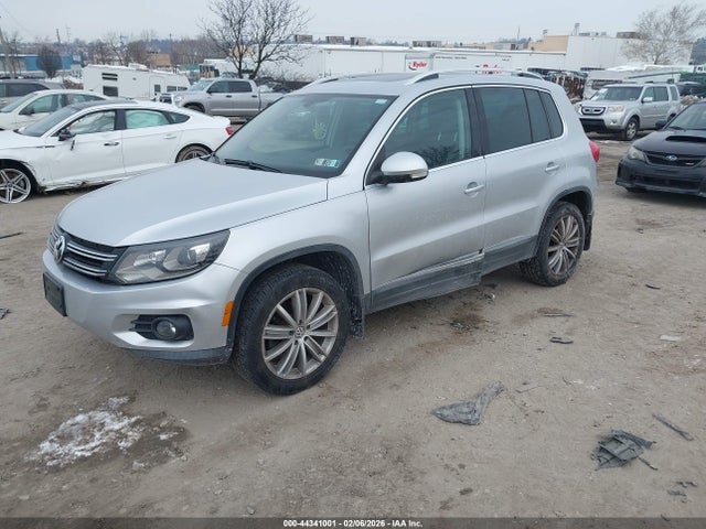 WVGBV7AX0GW523813 Volkswagen TIGUAN SE