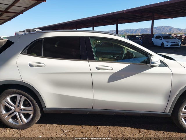 Mercedes-Benz GLA 250 2015 WDCTG4EB0FJ178787 Image 13