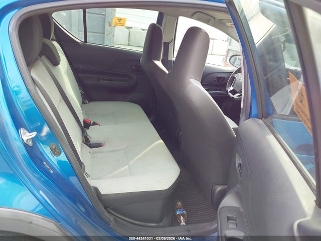 JTDKDTB37J1606235 Toyota Prius C One