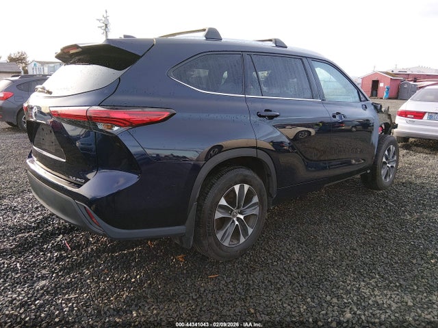 5TDGZRBH2LS006668 Toyota Highlander Xle