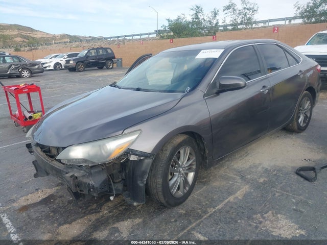 44341053 :رقم المزاد ، 4T1BF1FK7HU286127 vin ، 2017 Toyota Camry Se مزاد بيع