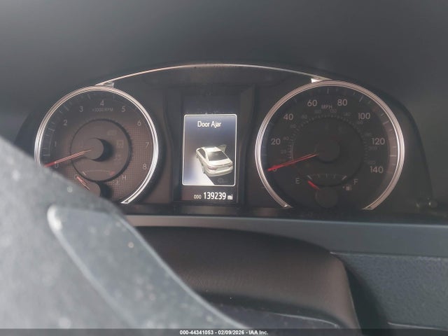 44341053 :رقم المزاد ، 4T1BF1FK7HU286127 vin ، 2017 Toyota Camry Se مزاد بيع