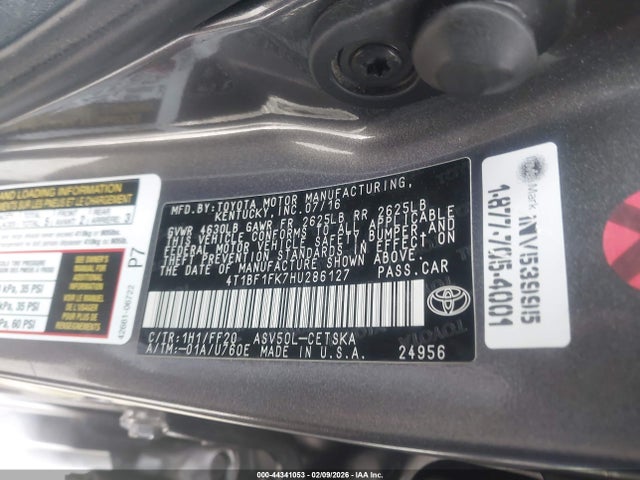 44341053 :رقم المزاد ، 4T1BF1FK7HU286127 vin ، 2017 Toyota Camry Se مزاد بيع
