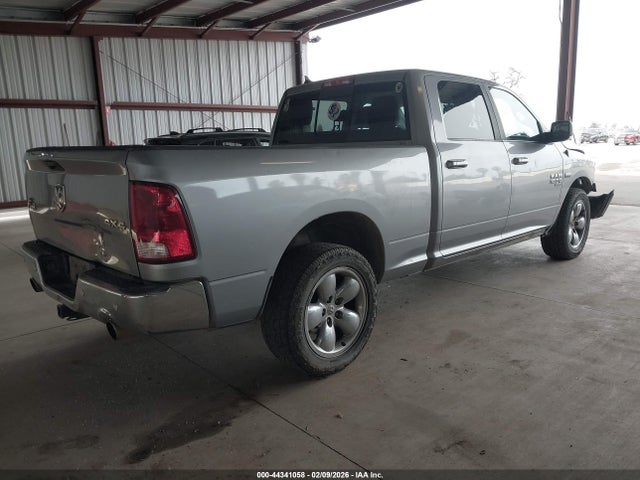 1C6RR7TT8KS679140 RAM 1500 Classic Big Horn 4x4 6&#039;4 Box