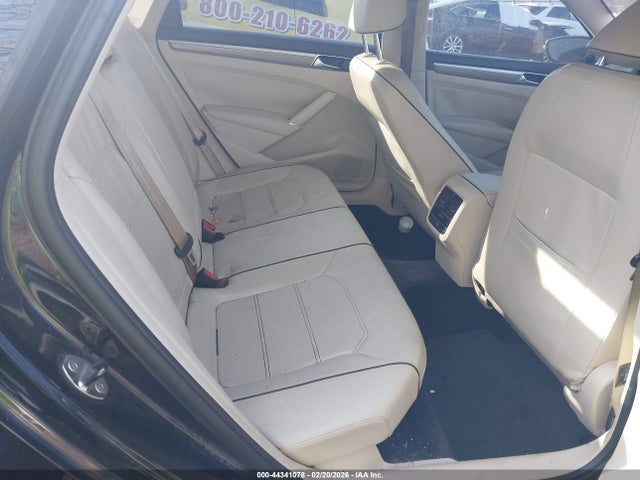Продажа на аукционе авто 2017 Volkswagen Passat 1.8t Se, vin: 1VWBT7A38HC063078, номер лота: 44341078