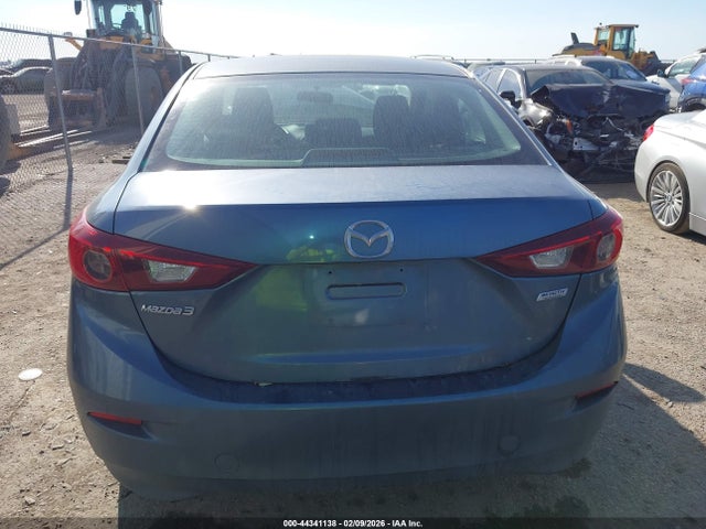 2015 Mazda Mazda3 I Sport მანქანა იყიდება აუქციონზე, vin: 3MZBM1U78FM180597, აუქციონის ნომერი: 44341138