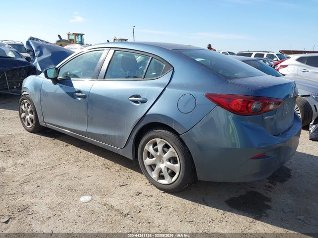 2015 Mazda Mazda3 I Sport მანქანა იყიდება აუქციონზე, vin: 3MZBM1U78FM180597, აუქციონის ნომერი: 44341138