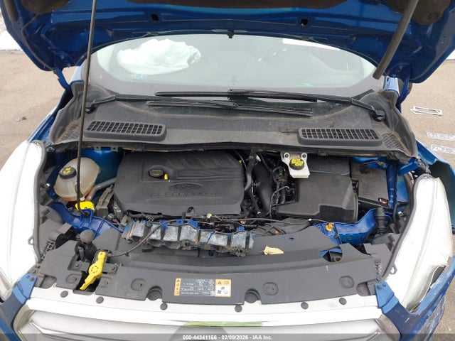 1FMCU9GD5JUA31099 Ford ESCAPE SE