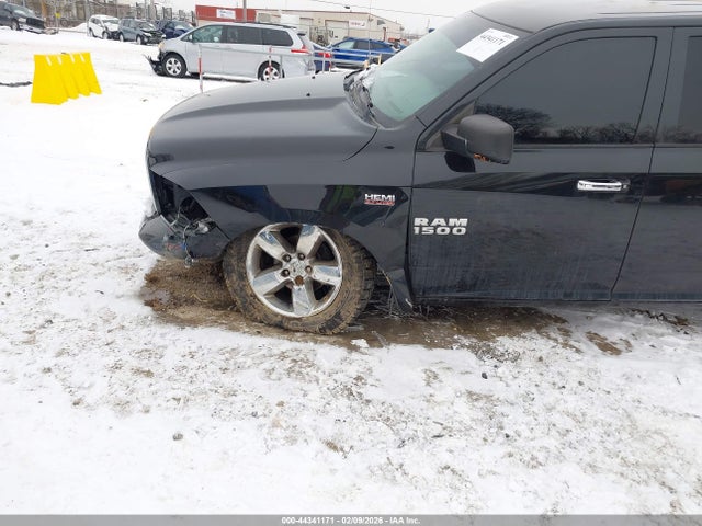 44341171 :رقم المزاد ، 1C6RR7GT9GS115501 vin ، 2016 Ram 1500 Big Horn مزاد بيع