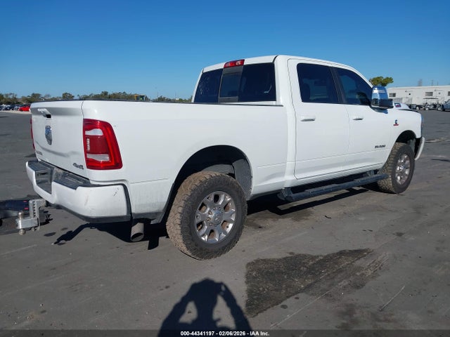 3C6UR5FL6RG195981 RAM 2500 Laramie 4x4 6&#039;4 Box