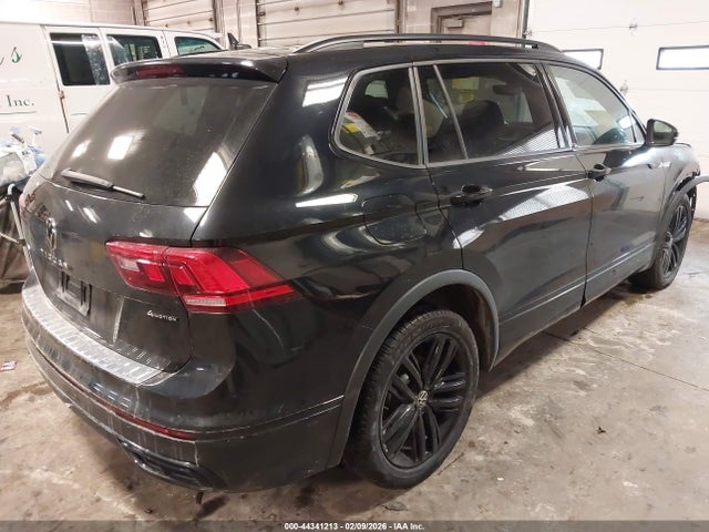 2022 Volkswagen Tiguan 2.0t Se R-line Black მანქანა იყიდება აუქციონზე, vin: 3VV8B7AX5NM058788, აუქციონის ნომერი: 44341213