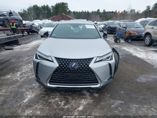 JTHU9JBH4K2018040 Lexus UX 250H