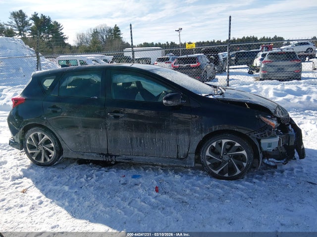 JTNKARJE9JJ572700 Toyota COROLLA IM