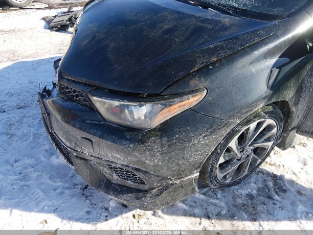 JTNKARJE9JJ572700 Toyota COROLLA IM