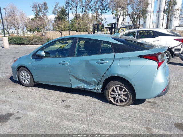 JTDKARFU4K3088430 Toyota Prius Le