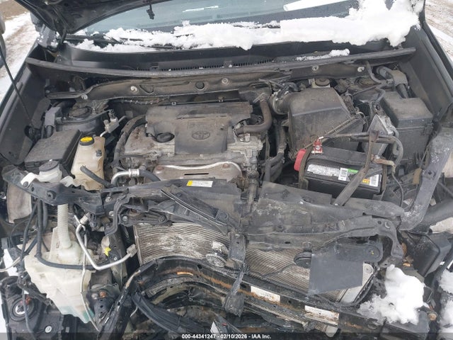 2T3RFREV9JW703849 Toyota Rav4 Xle
