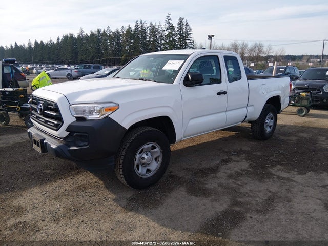 5TFRX5GN8HX102845 Toyota Tacoma Sr