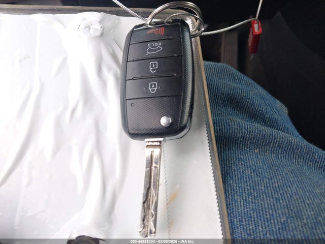 KIA SOUL + 2015 KNDJP3A54F7792391 Image 11