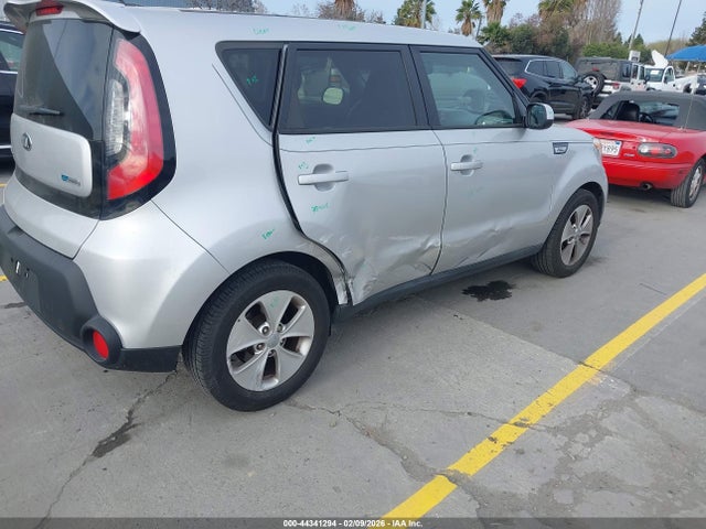 KIA SOUL + 2015 KNDJP3A54F7792391 Image 6