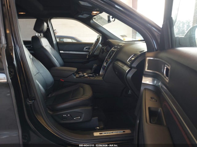 1FM5K8GT6HGD04737 Ford EXPLORER SPORT