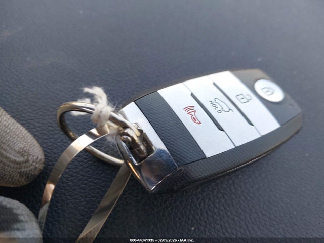 2019 KIA SORENTO 5XYPHDA5XKG452706 Photo 10