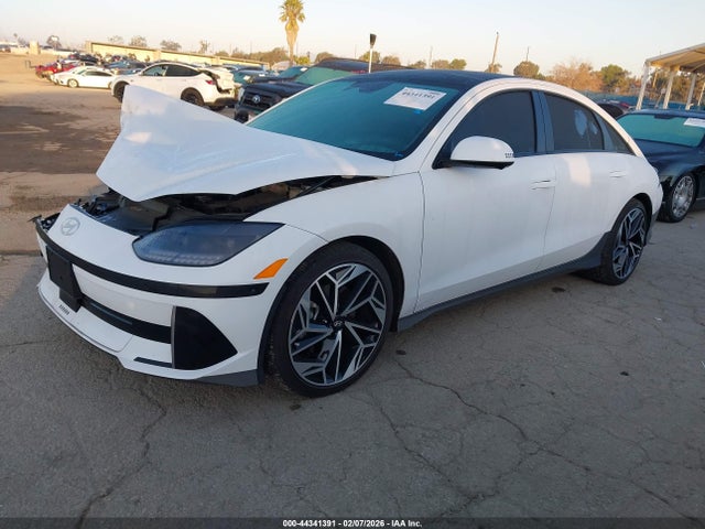2024 HYUNDAI IONIQ 6 KMHM54AA4RA074008 Photo 1