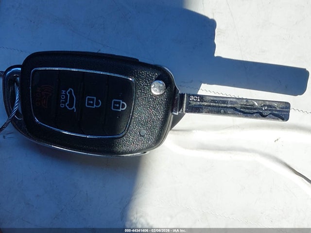 KM8J33A28HU364406 Hyundai Tucson Eco