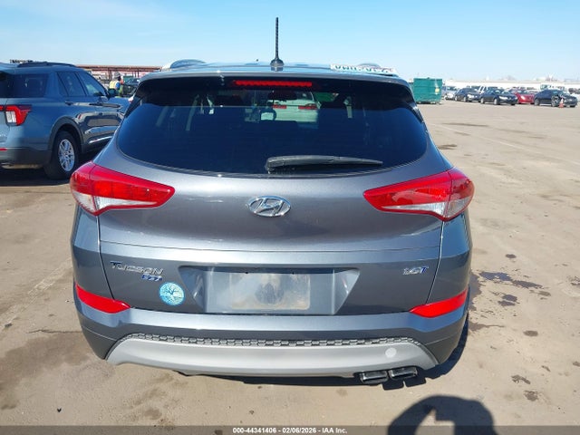 KM8J33A28HU364406 Hyundai Tucson Eco